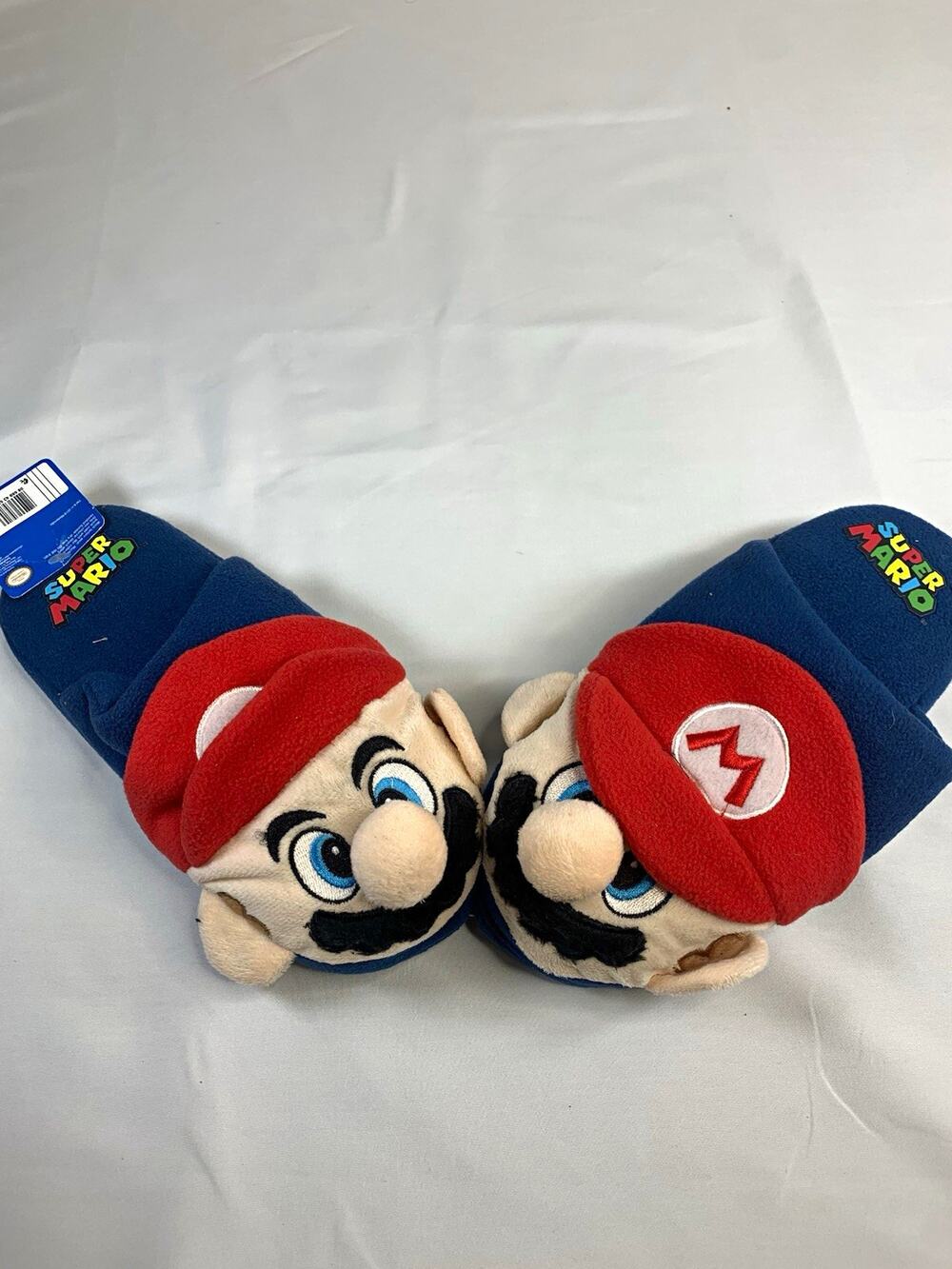 Super Mario Mario Kids 3.5 Blue/Red Non-Slip Slip On Slipper Socks 1 Pair